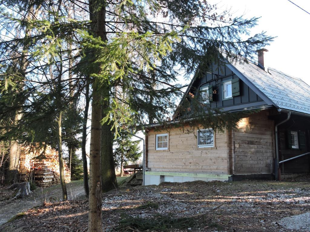 Gregor'S Ferienhaus Im Wald Edelschrott Dış mekan fotoğraf